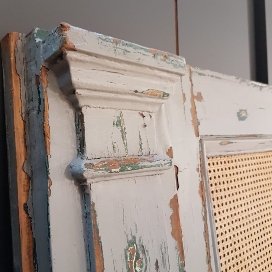 Porte ancienne et cannage – Image 5